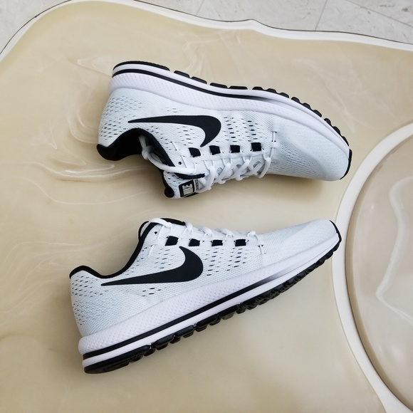 nike air zoom vomero 12 women's